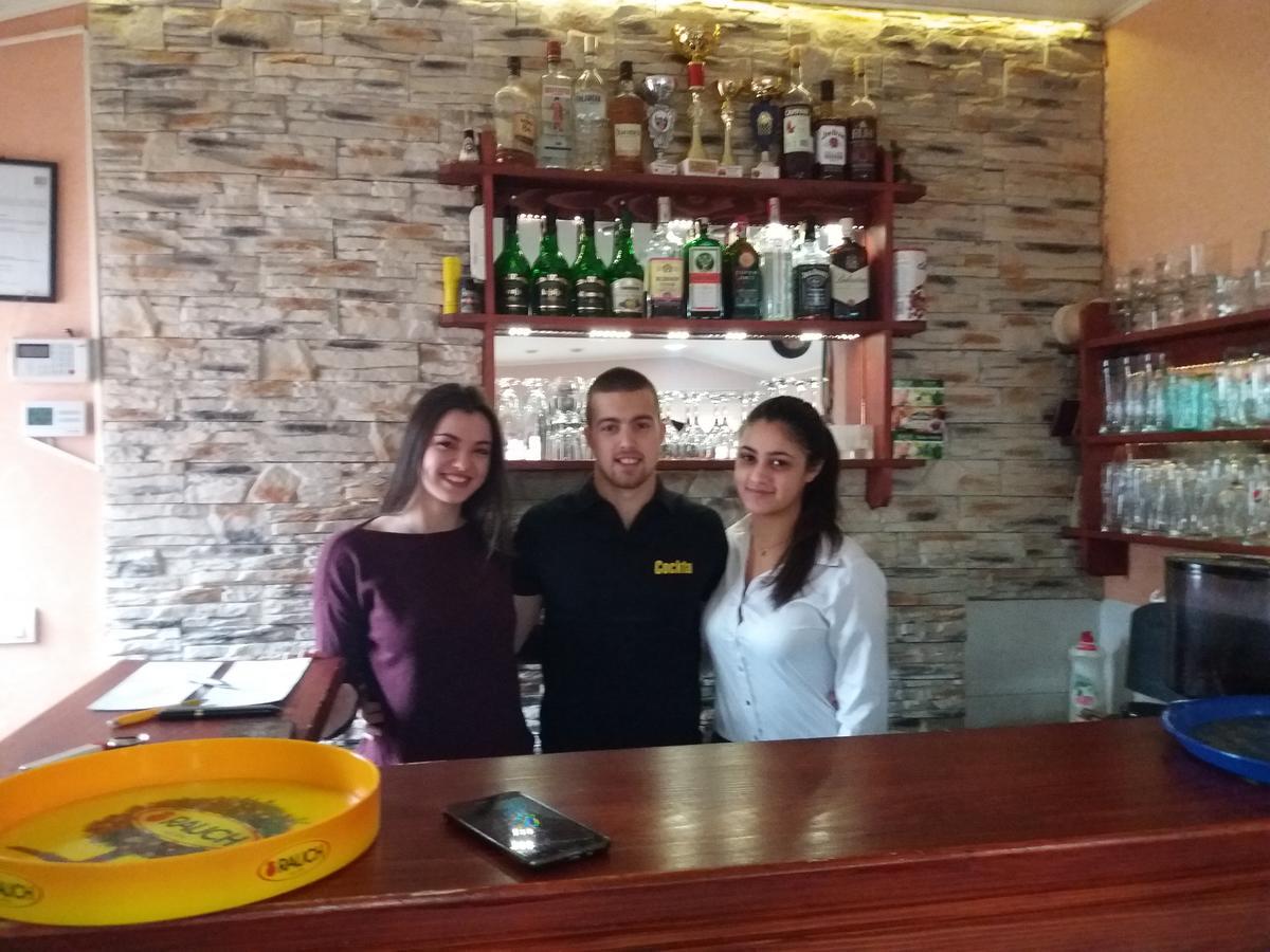 Bed&Breakfast Intermezzo Caffe Kikinda Ngoại thất bức ảnh